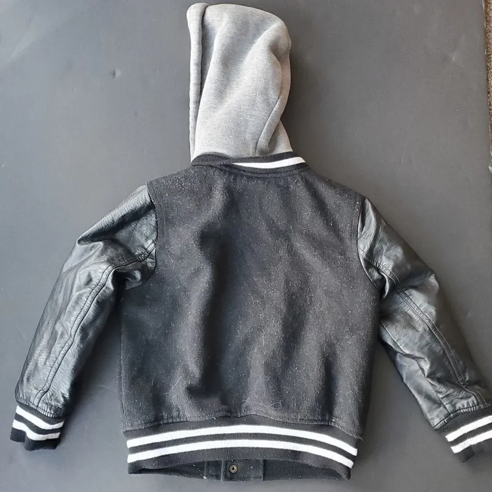 Abercrombie & Fitch black leather